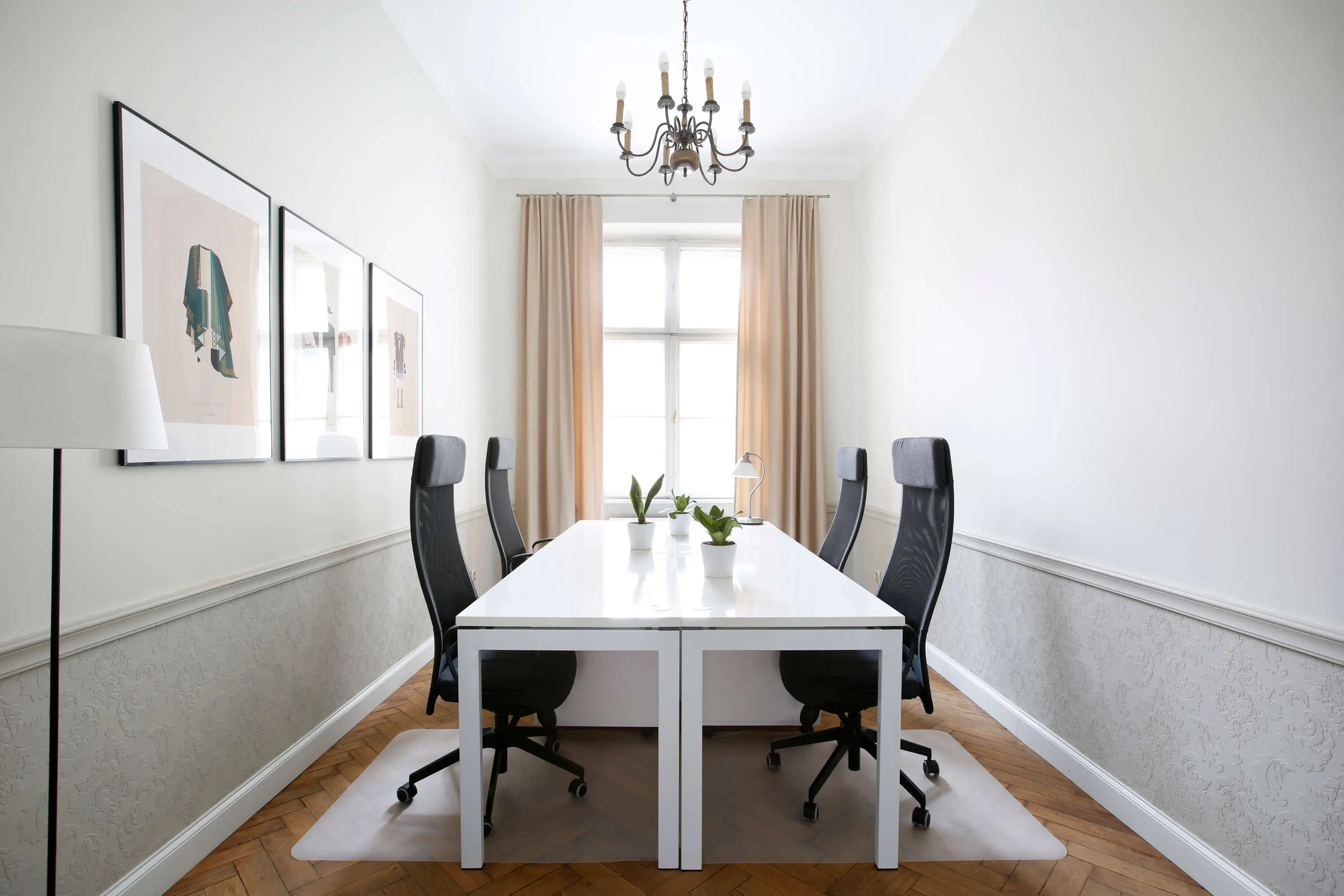 Archeion, Św. Filipa 23