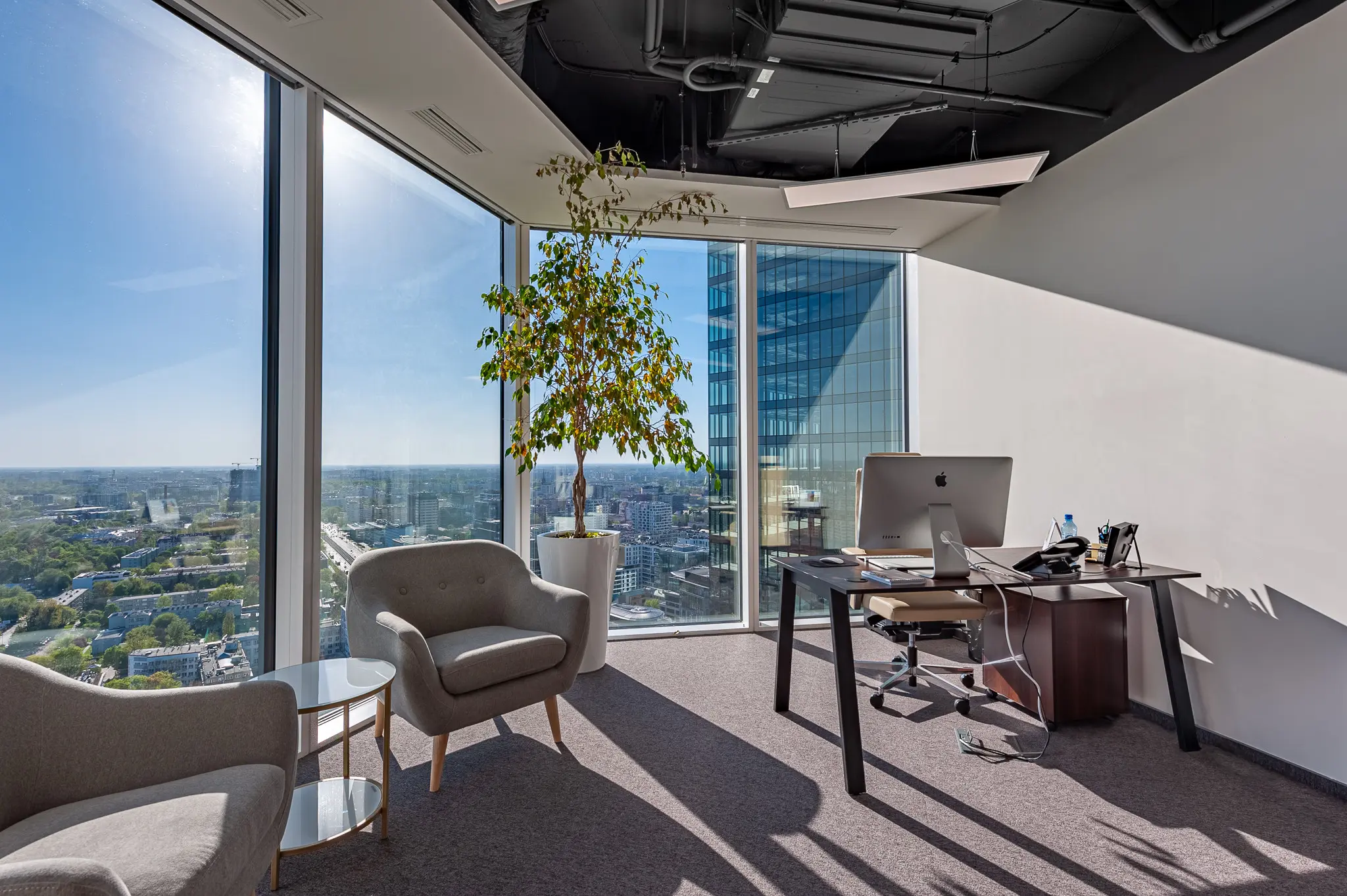 The Warsaw Hub B, Rondo Daszyńskiego 2