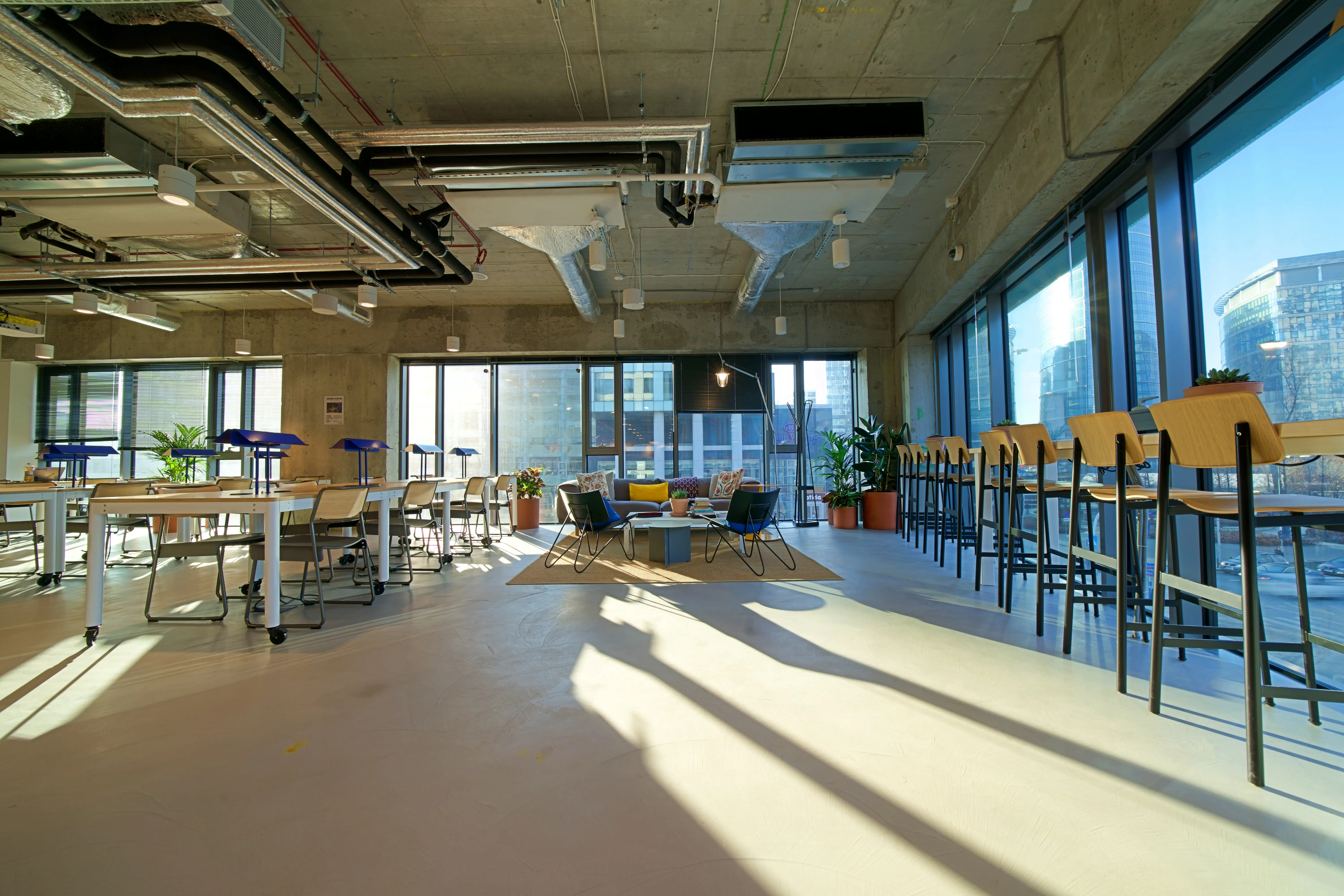 Grzybowska 62, Grzybowska 62