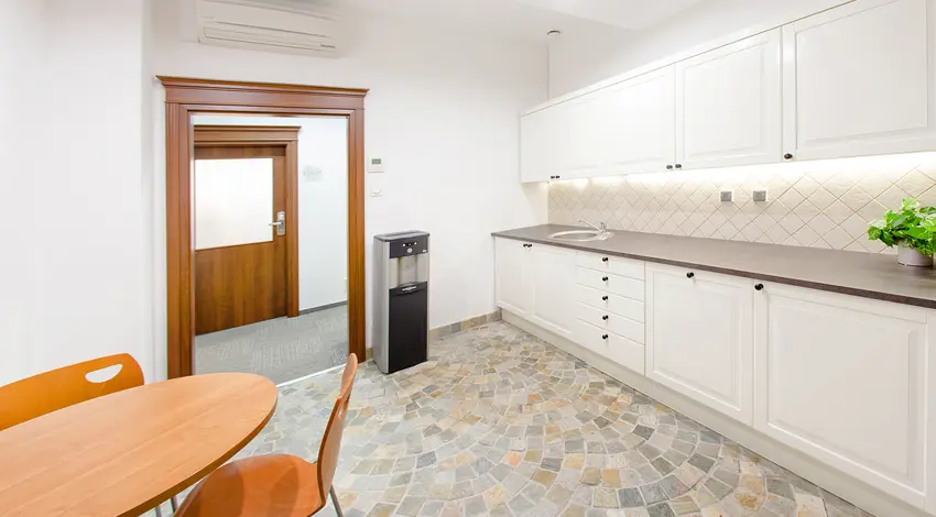 Wierzbowa 9/11, Wierzbowa 9/11, Śródmieście, Warszawa