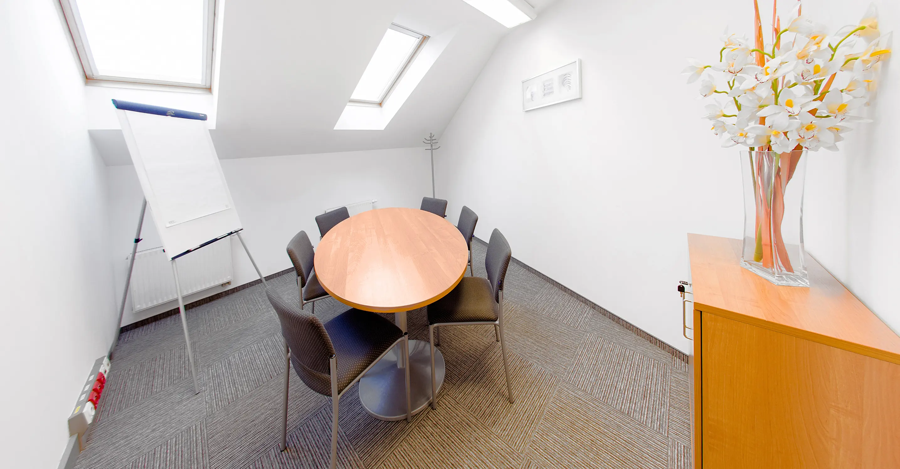 Wierzbowa 9/11, Wierzbowa 9/11, Śródmieście, Warszawa