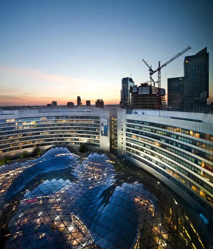 Lumen (6 piętro), Złota 59