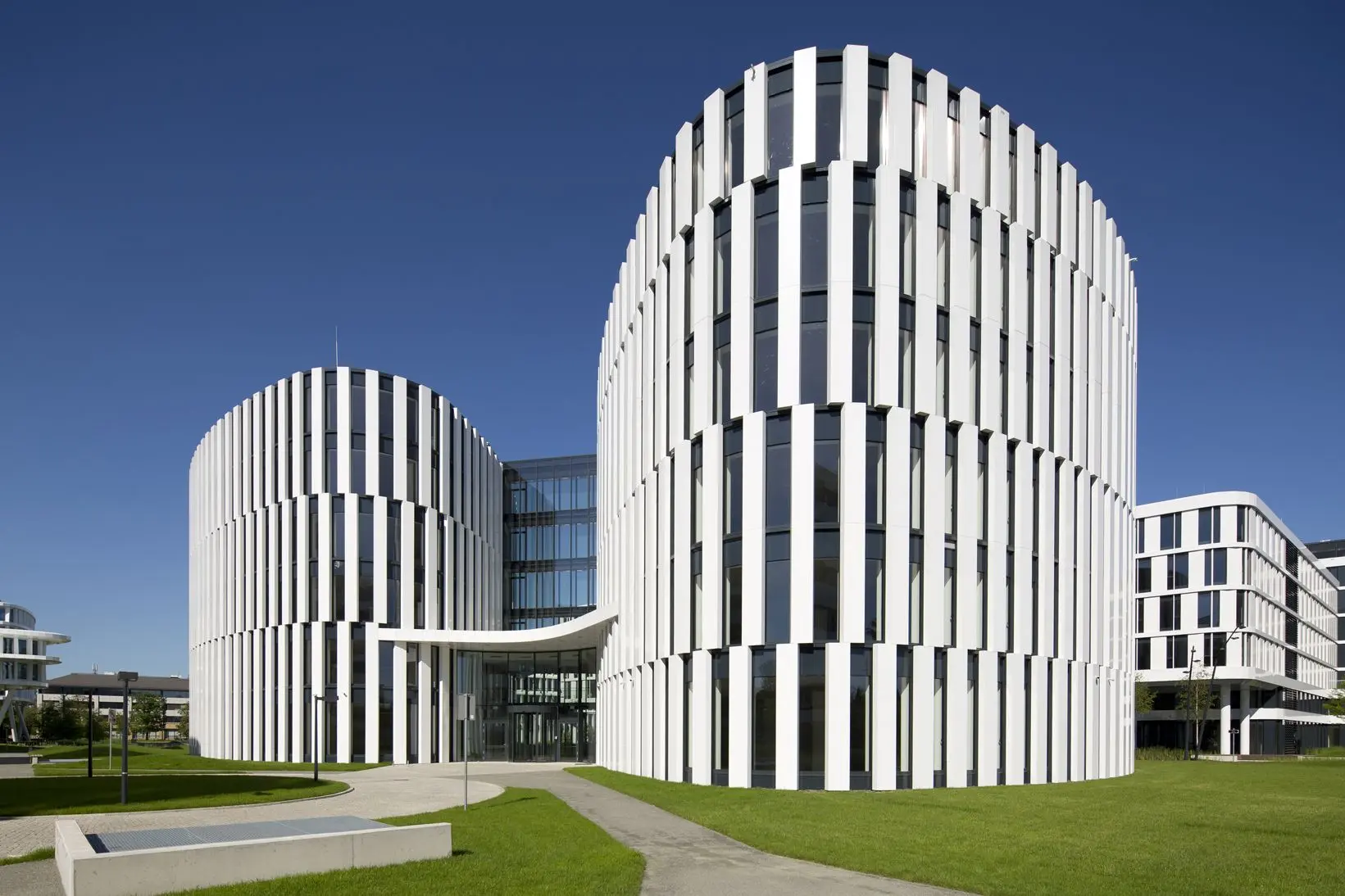 Business Garden, Żwirki i Wigury 16 A